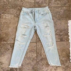 American Eagle Tomgirl size 4-short